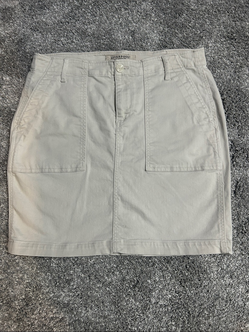 Liverpool Cream Front-Pocket Mini Skirt